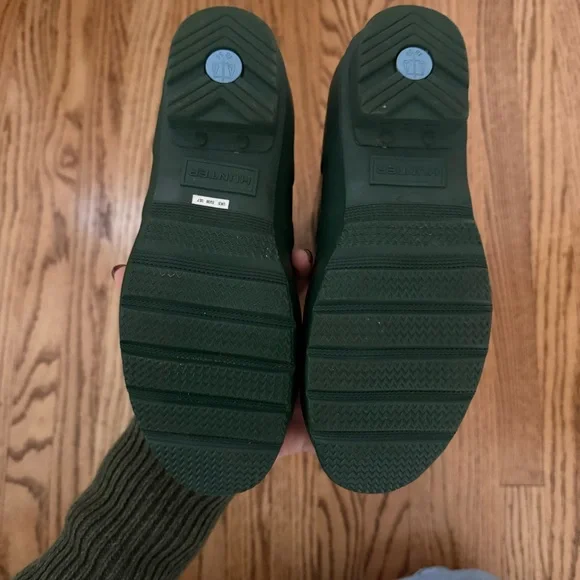 SOLD Hunter Original Tall Rain Boots – - Picture 10 of 13